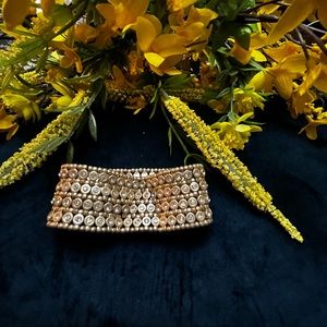 Metallic Bling Stretch Bangle. Has Bling to it! Not too Stretchy!